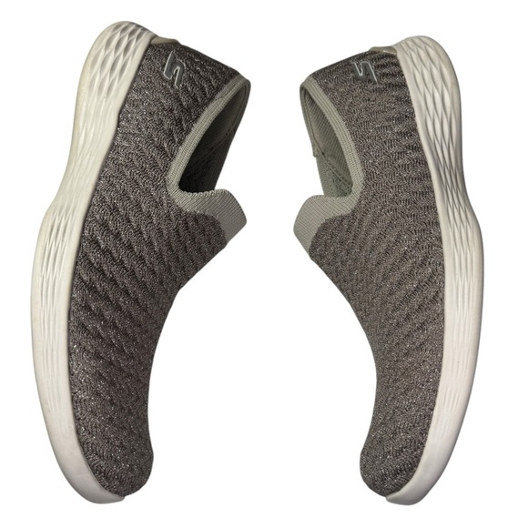 Skechers you define devotion slip on yoga mat Taupe shimmer sneakers womens 7 - Picture 4 of 11